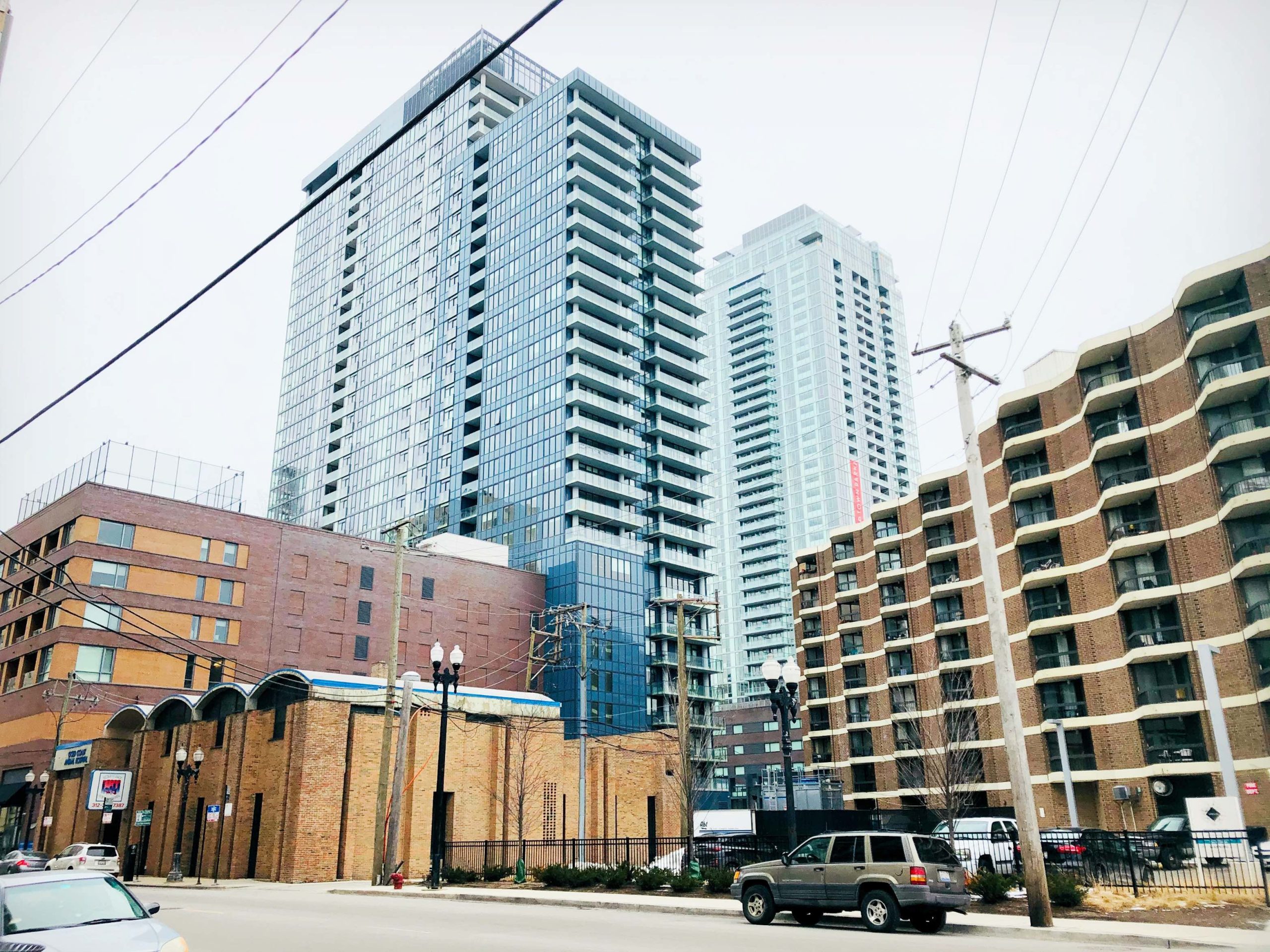 Construction of Old Town Park, a luxury apartment building in Chicago's Old Town neighborhood