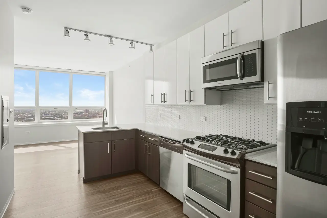 Kitchen - Arkadia West Loop Building